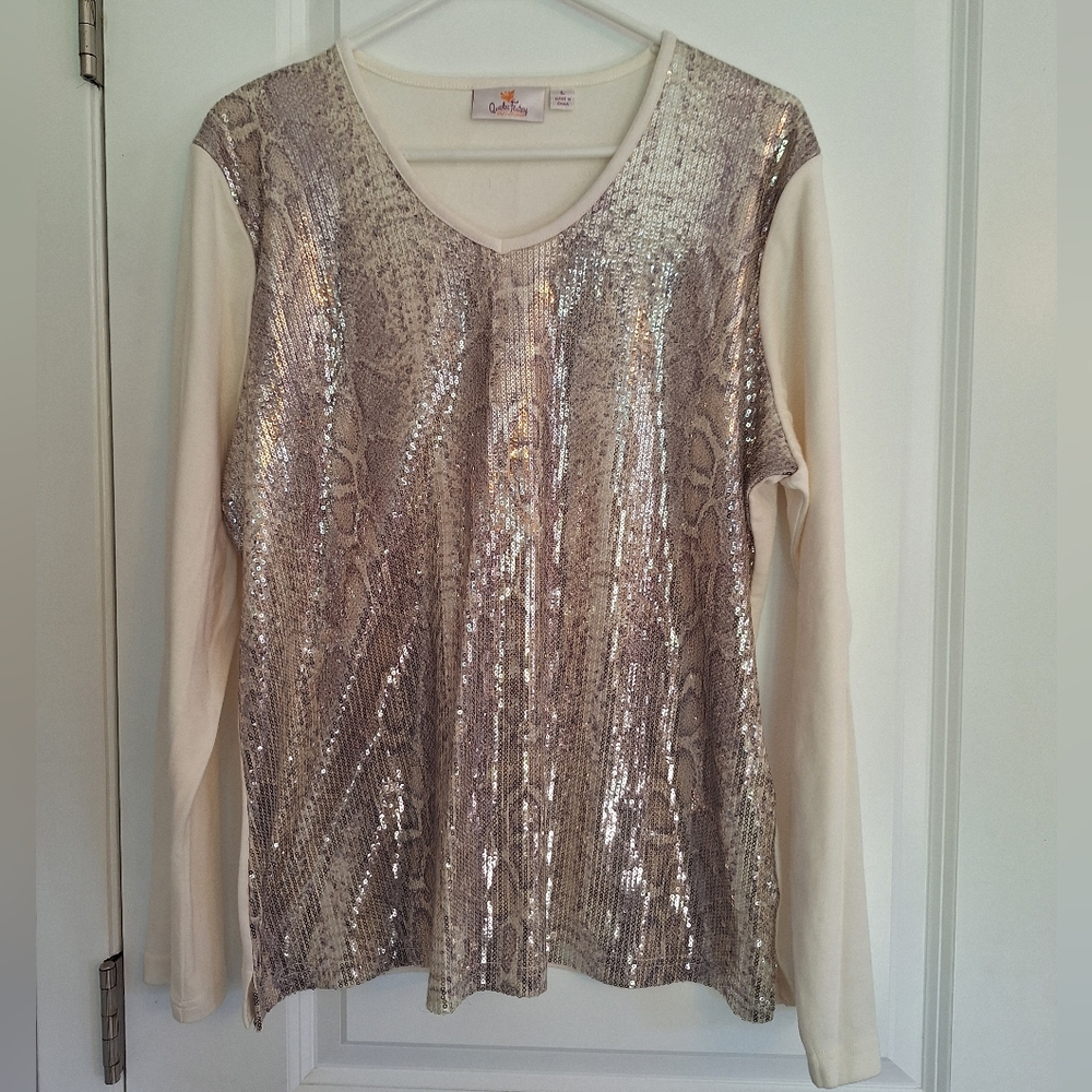 Quacker Factory Gold Sequin Long Sleeve Blouse
